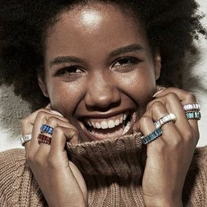 6 glamorous gold rainbow diamond ring set